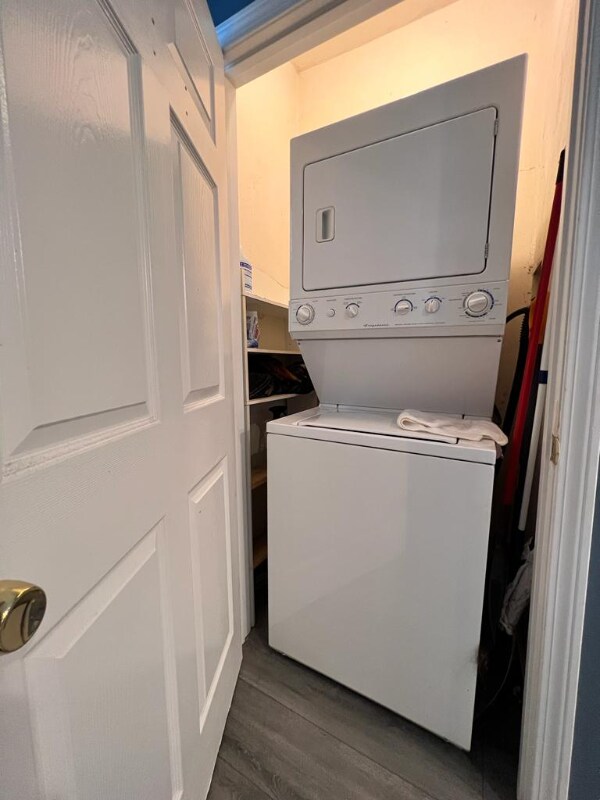 Building Photo - 585 Haverhill St