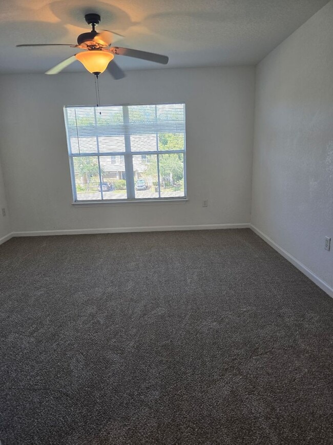 Building Photo - Townhomes at Wexford