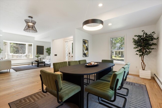 Building Photo - Open Concept Historic Home in Downtown Boz...