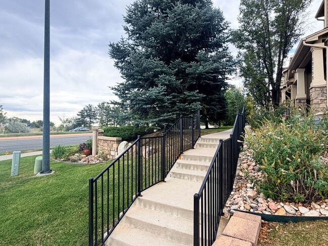 Building Photo - 12723 W Bowles Pl