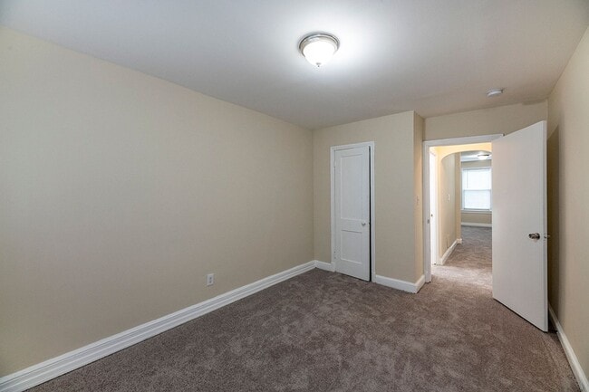 Building Photo - 351 Parkland Pl SE
