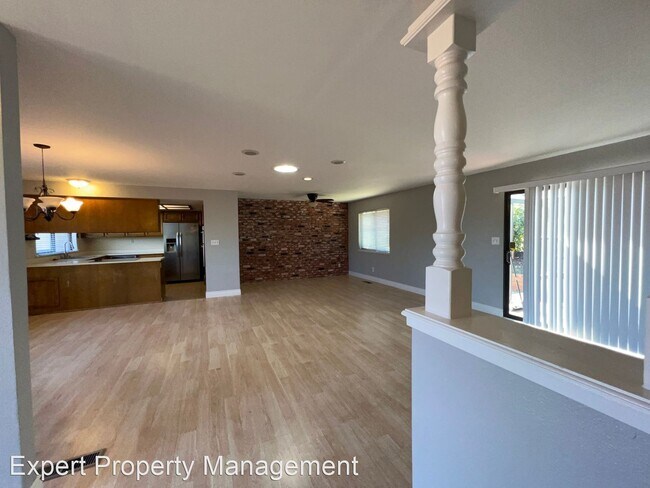 Building Photo - 2 br, 1 bath House - 3640 Buena Vista Dr.