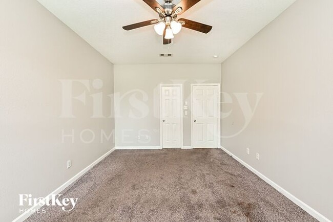 Building Photo - 13350 Pine Tree Forest Trail