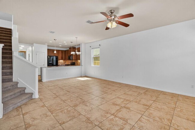 Building Photo - 2627 Garlic Creek Dr