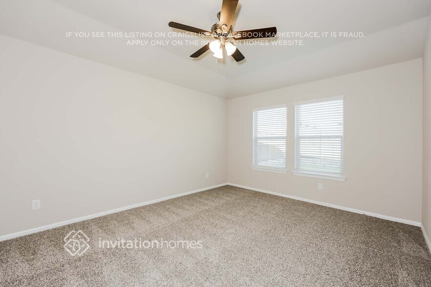 Building Photo - 413 Blanco Dr