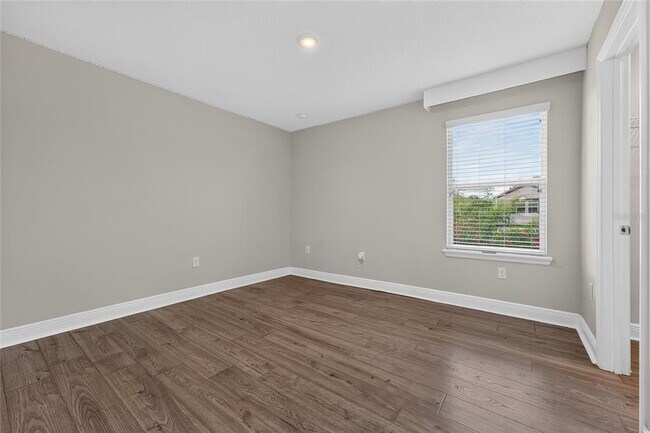 Building Photo - 3207 Palatka St