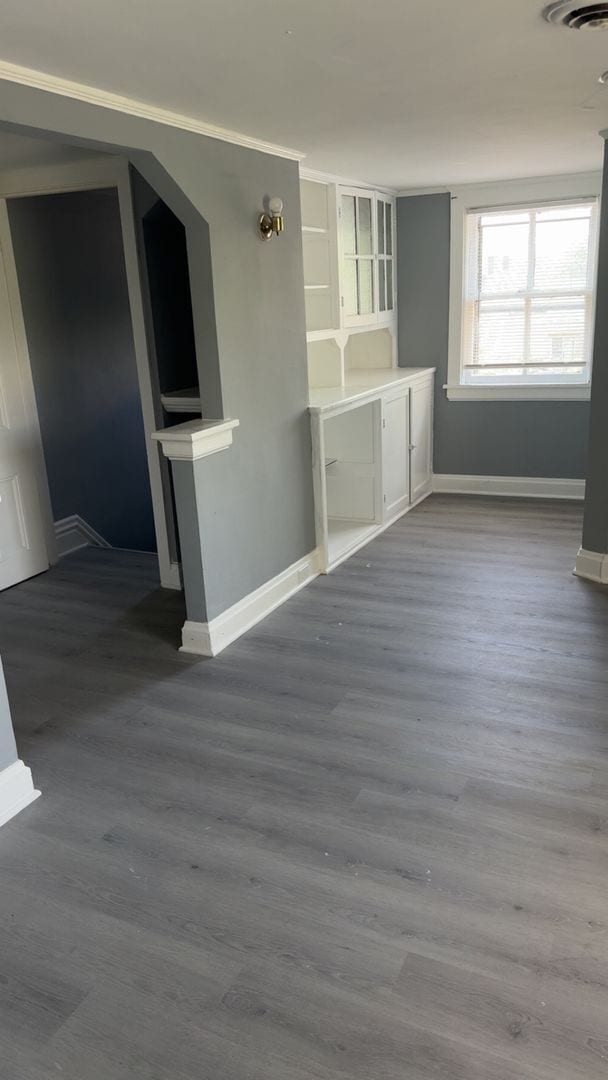 Building Photo - Recently renovated home waiting for new te...