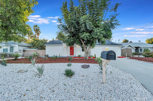 Building Photo - 8133 Jumilla Ave