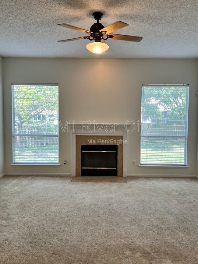 Building Photo - 2480 Ridge Will Dr