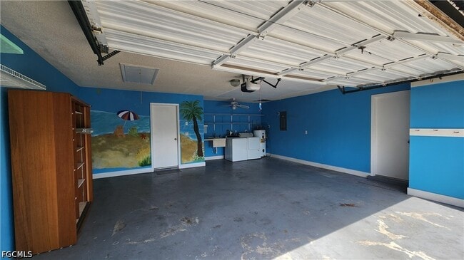Building Photo - 6984 Winkler Rd