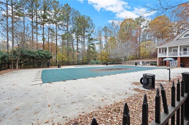 Building Photo - 16 Valleyside Dr