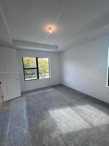 Building Photo - 750 NW 82nd Ter