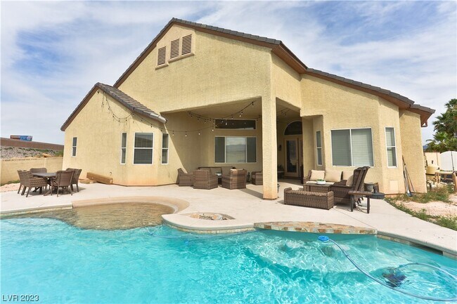 Building Photo - 6715 Arville St