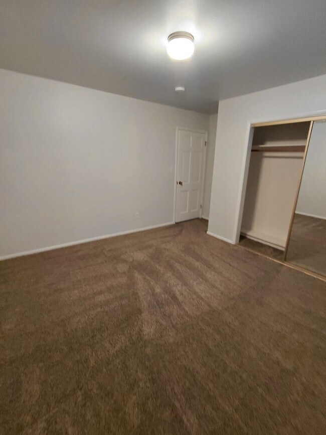 Building Photo - Silverdale Area Home