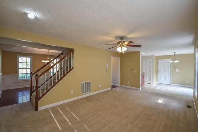 Building Photo - 217 Rolling Stone Ct