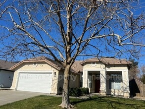 Building Photo - 480 Stern Dr