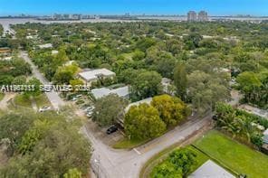 Building Photo - 8885 NE 8th Ct