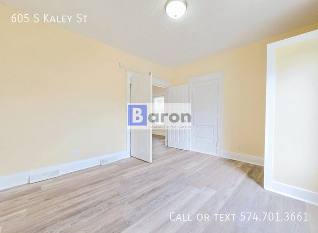 Building Photo - 605 S Kaley St
