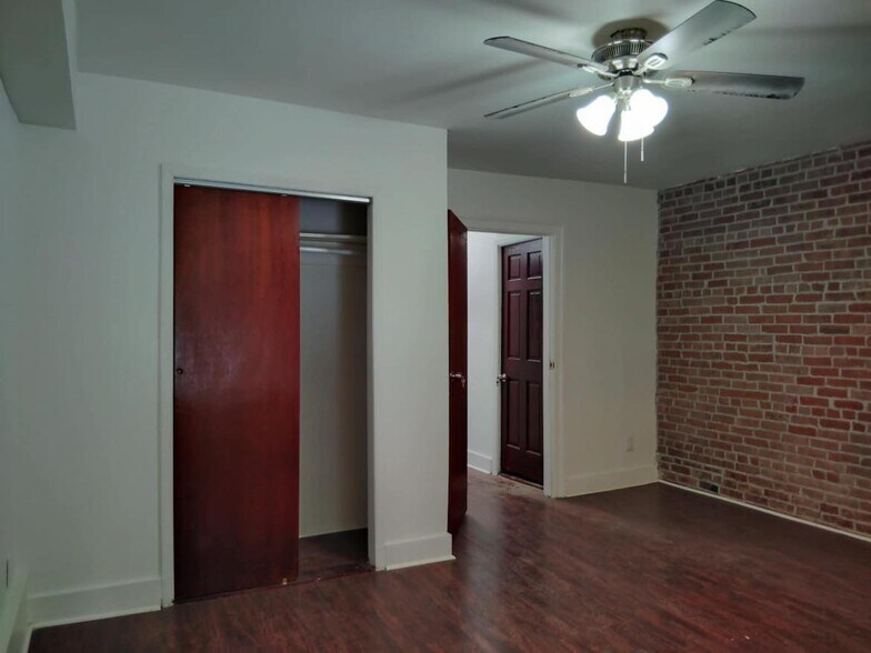 Building Photo - 556 W 161st St