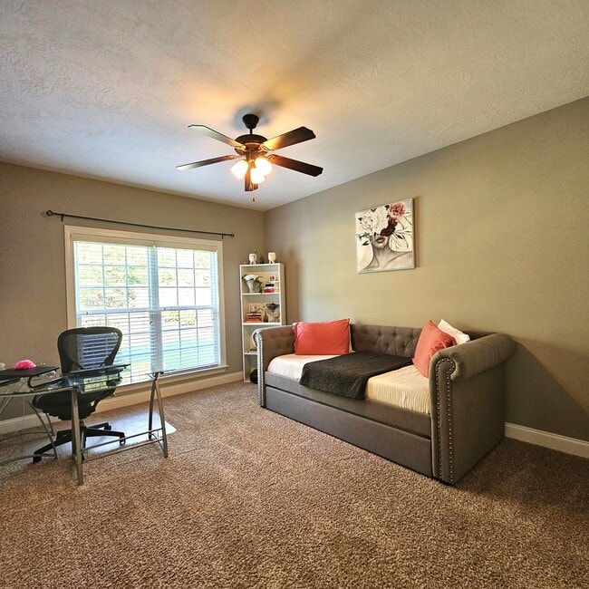 Building Photo - 821 Herrington Dr