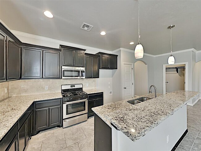 Building Photo - 8004 NW 160th Terrace