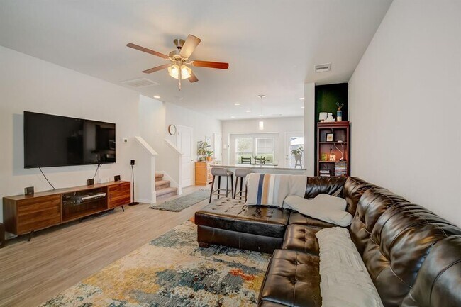 Building Photo - 18002 Malnati Dr