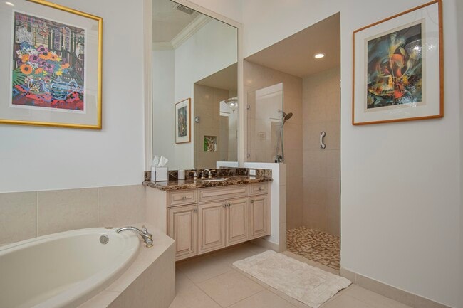 Building Photo - 7916 Montecito Pl