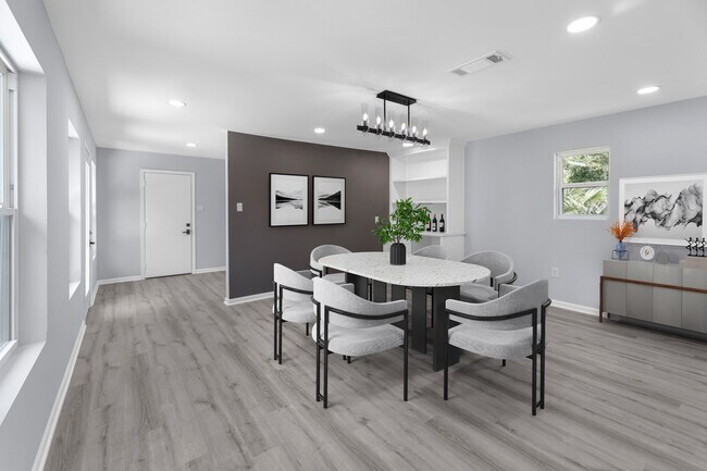 Building Photo - 11402 Ash Creek Dr