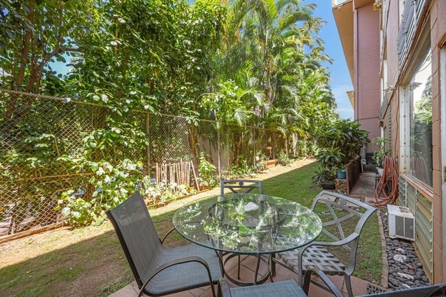 Building Photo - West Maui 2BD Condo Across from Beach Park | Furnished | Ground Floor