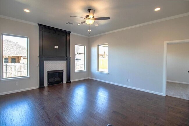Building Photo - 813 NW 188th St
