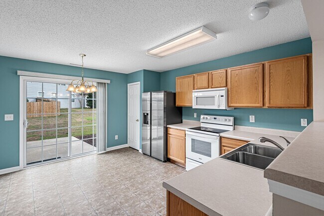 Building Photo - 135 Bellfare Dr