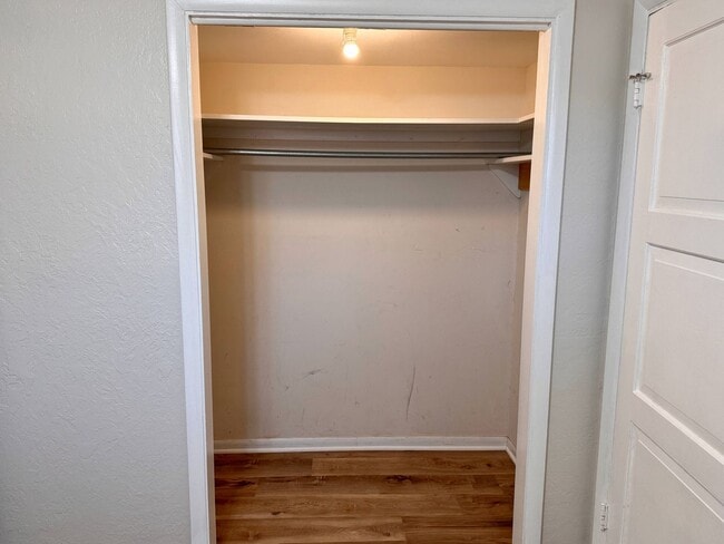 Building Photo - Adorable Mid Century Modern home on a corner lot!