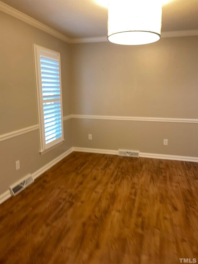 Building Photo - 407 Portsmouth Ct