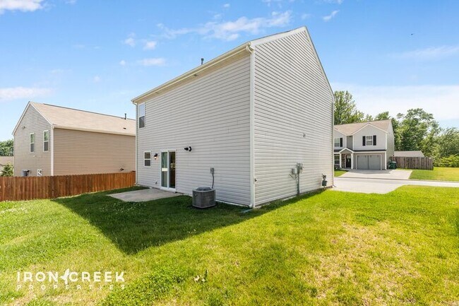 Building Photo - 352 Oak Br Rd