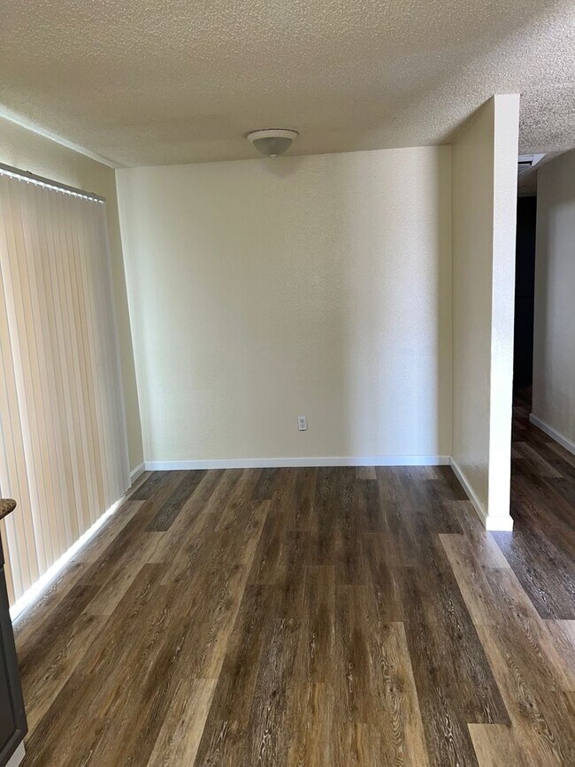 Building Photo - Adelanto Family Neighborhood! $2,100 3 Bedroom, 2 Bath Single Family Home for Rent