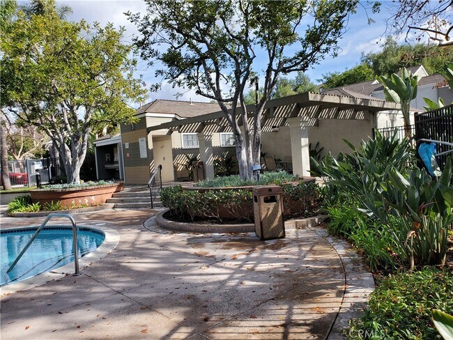 Building Photo - 27268 Avenida De La Plata