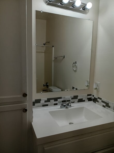 Bathroom 2 - 315 S Ave A
