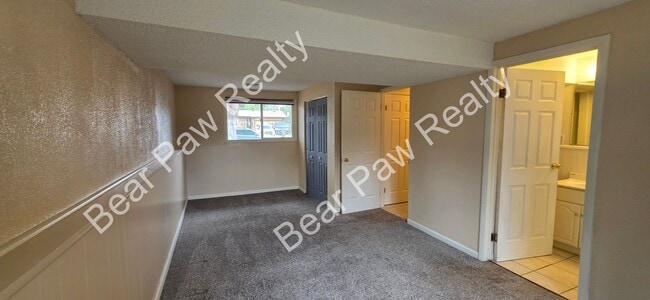 Building Photo - 279 Reed Ave