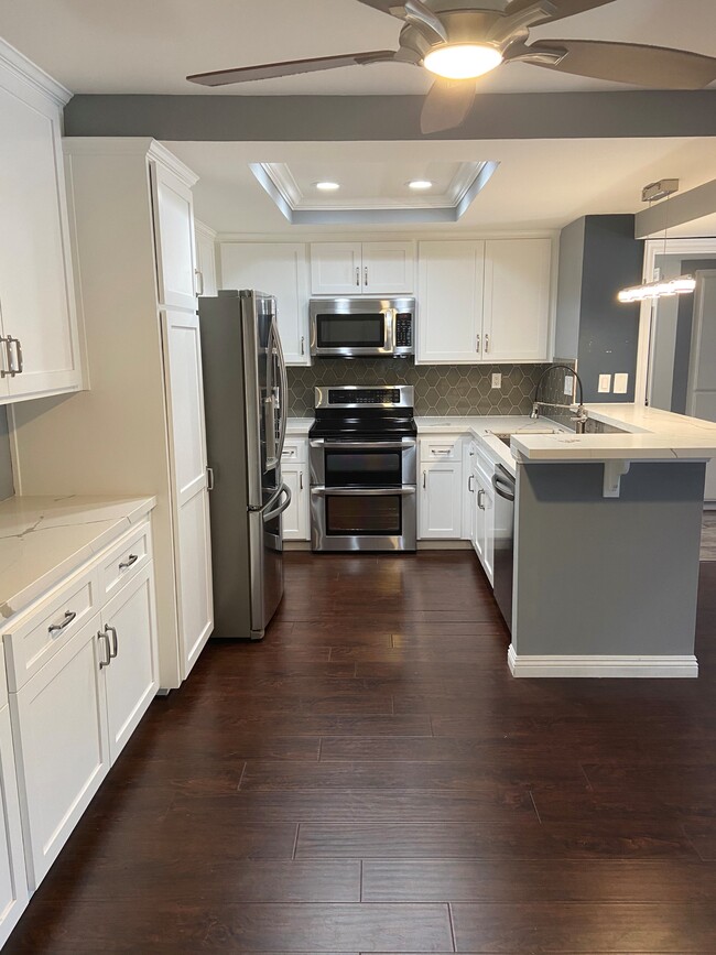 Building Photo - 12280 Corte Sabio