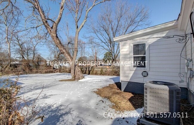 Building Photo - 1412 Washington St