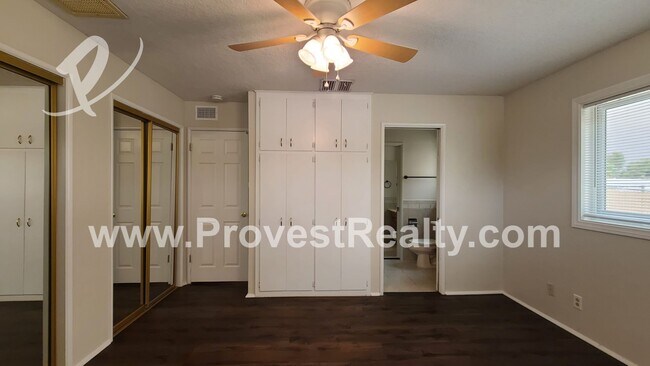 Building Photo - 3 Bed, 2 Bath Hesperia Home!!!