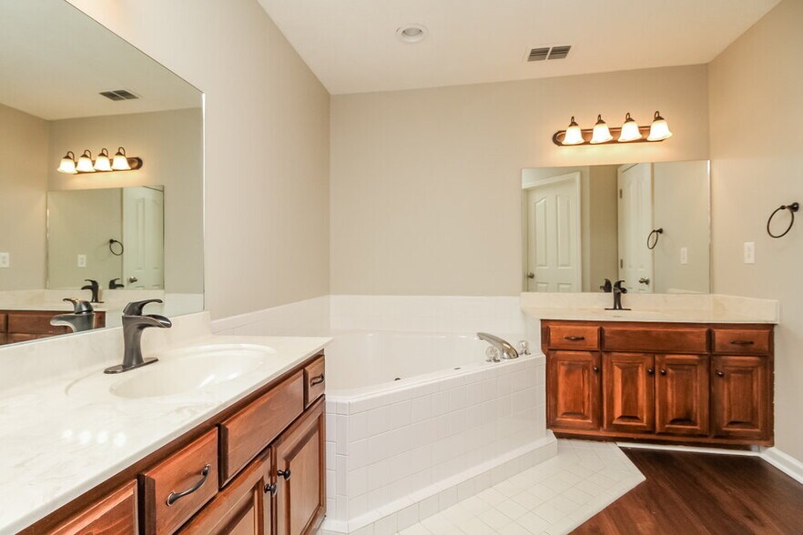 Building Photo - 2908 Boyle Ct