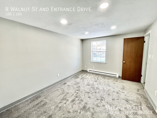 Building Photo - 312 N Walnut St