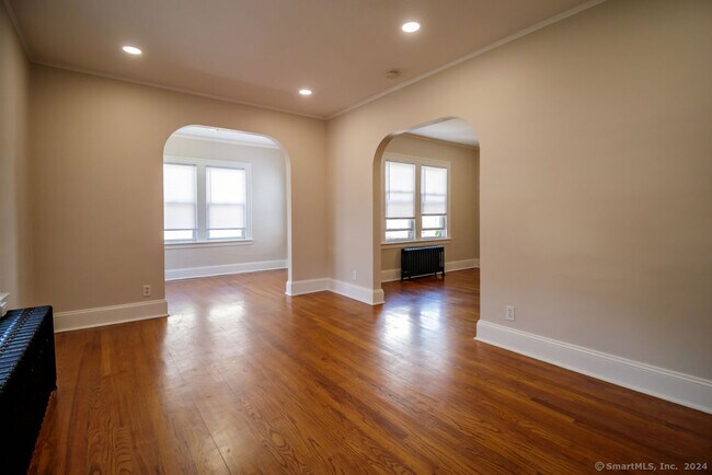 Building Photo - 1175 New Britain Ave