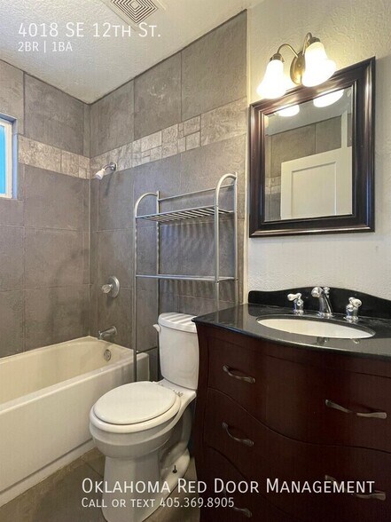 Building Photo - 4018 SE 12th St