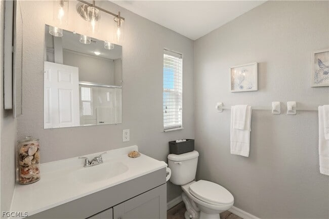 Building Photo - 158 Nanaimo Trail