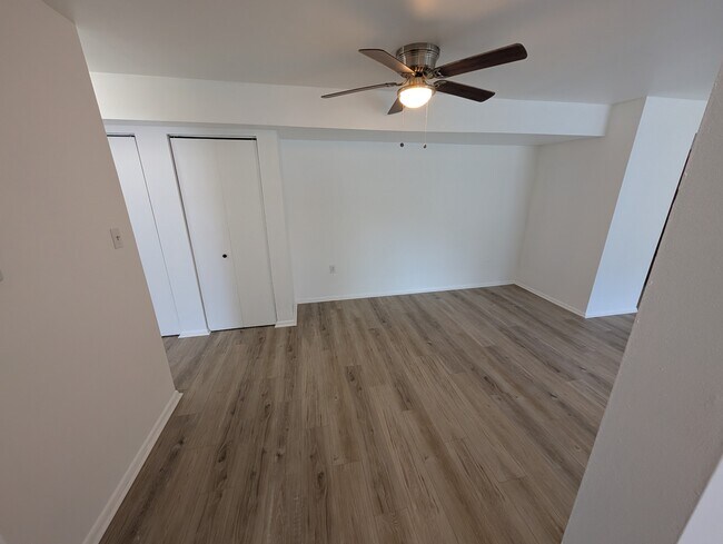 Building Photo - 11402 Cherry Hill Rd