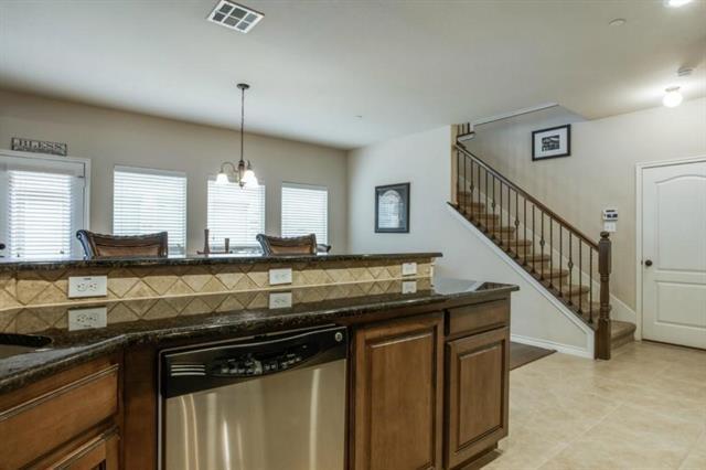 Building Photo - 4261 Comanche Dr