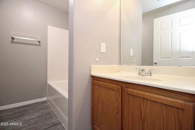 Building Photo - 6770 N 47th Ave