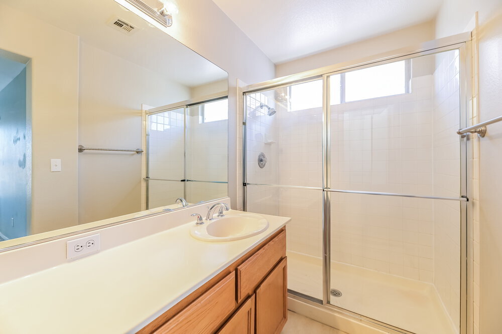 Building Photo - 2642 Ridgewater Cir